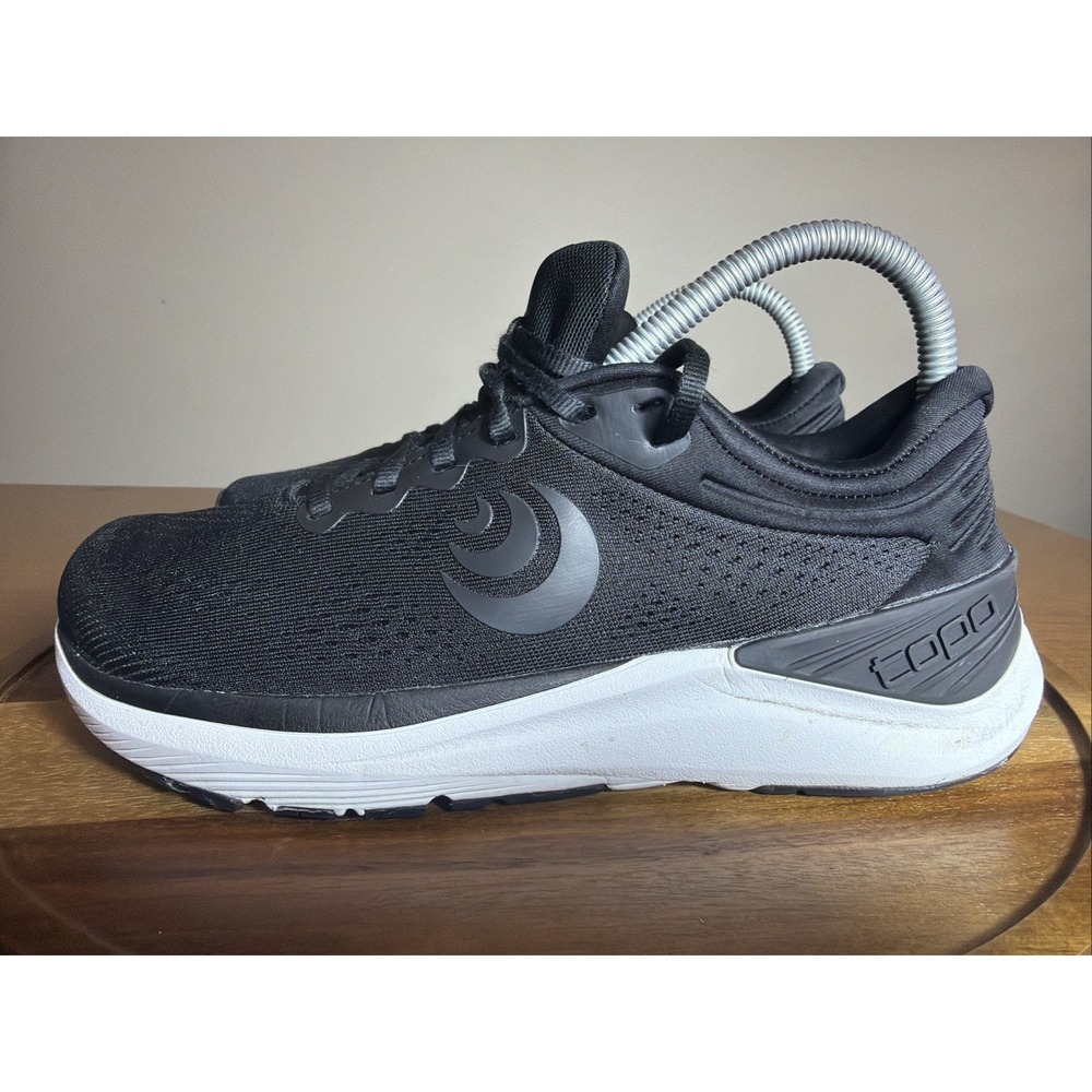 Topo Athletic Ultrafly 4 Womens Running Shoes Black White US 6.5